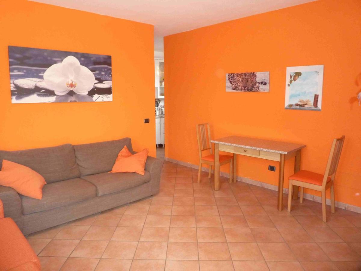 Casa Malandrino Villa Porto Valtravaglia Exterior photo